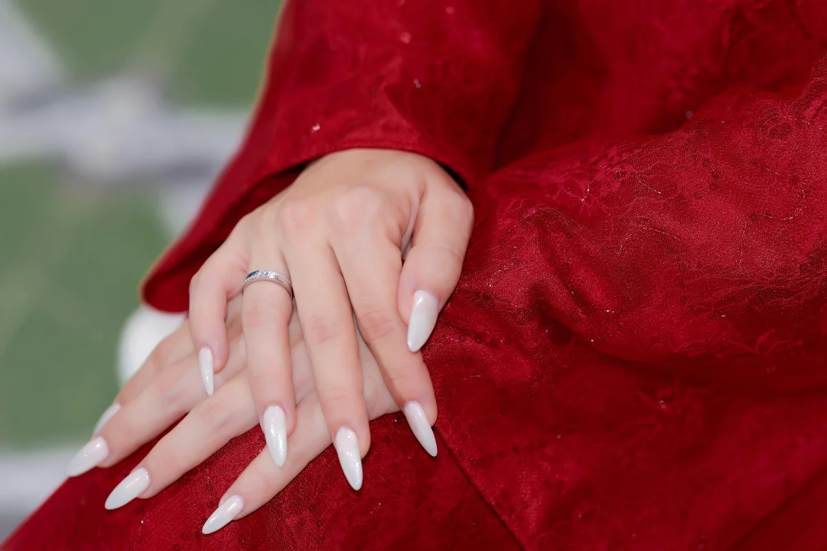Modern Nail Bar